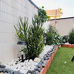 Americas Camison Pool&patio 7 *