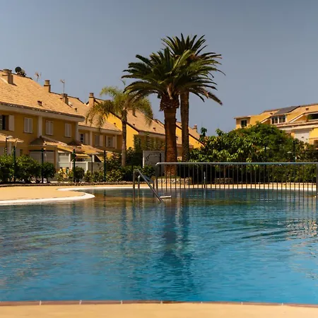 Americas Camison With Pool And Patio 7 By Tenerife365 * Playa de las Americas (Tenerife)