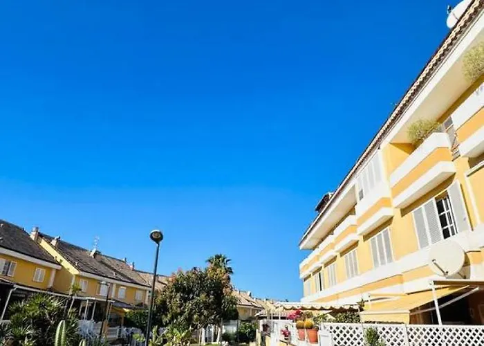 Americas Camison With Pool And Patio 7 By Tenerife365 * Playa de las Americas (Tenerife)