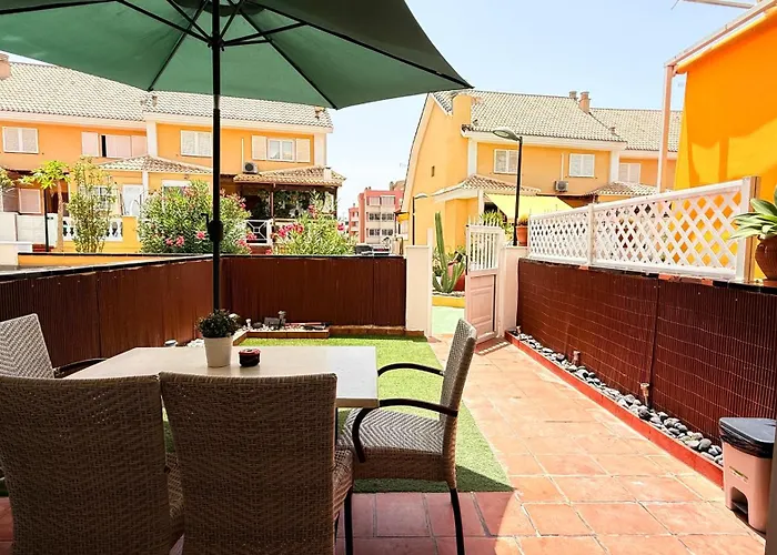 Americas Camison With Pool And Patio 7 By Tenerife365 * Плая-де-лас-Америкас