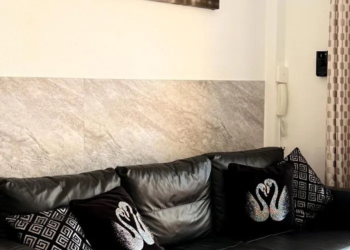 Americas Camison With Pool And Patio 7 By Tenerife365 * Плая-де-лас-Америкас