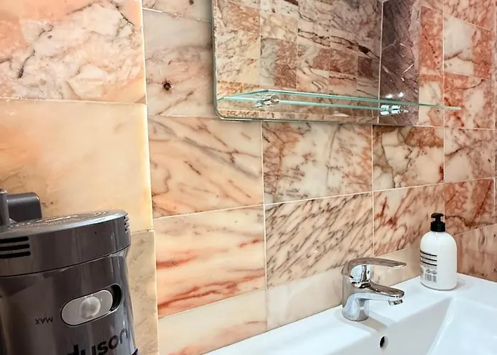 Americas Camison With Pool And Patio 7 By Tenerife365 * 美洲海滩